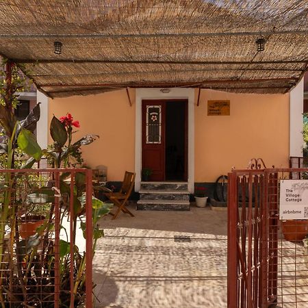 The Village Cottage - Benitses เวนิทเซส ภายนอก รูปภาพ
