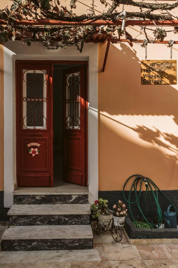 The Village Cottage - Benitses เวนิทเซส ภายนอก รูปภาพ
