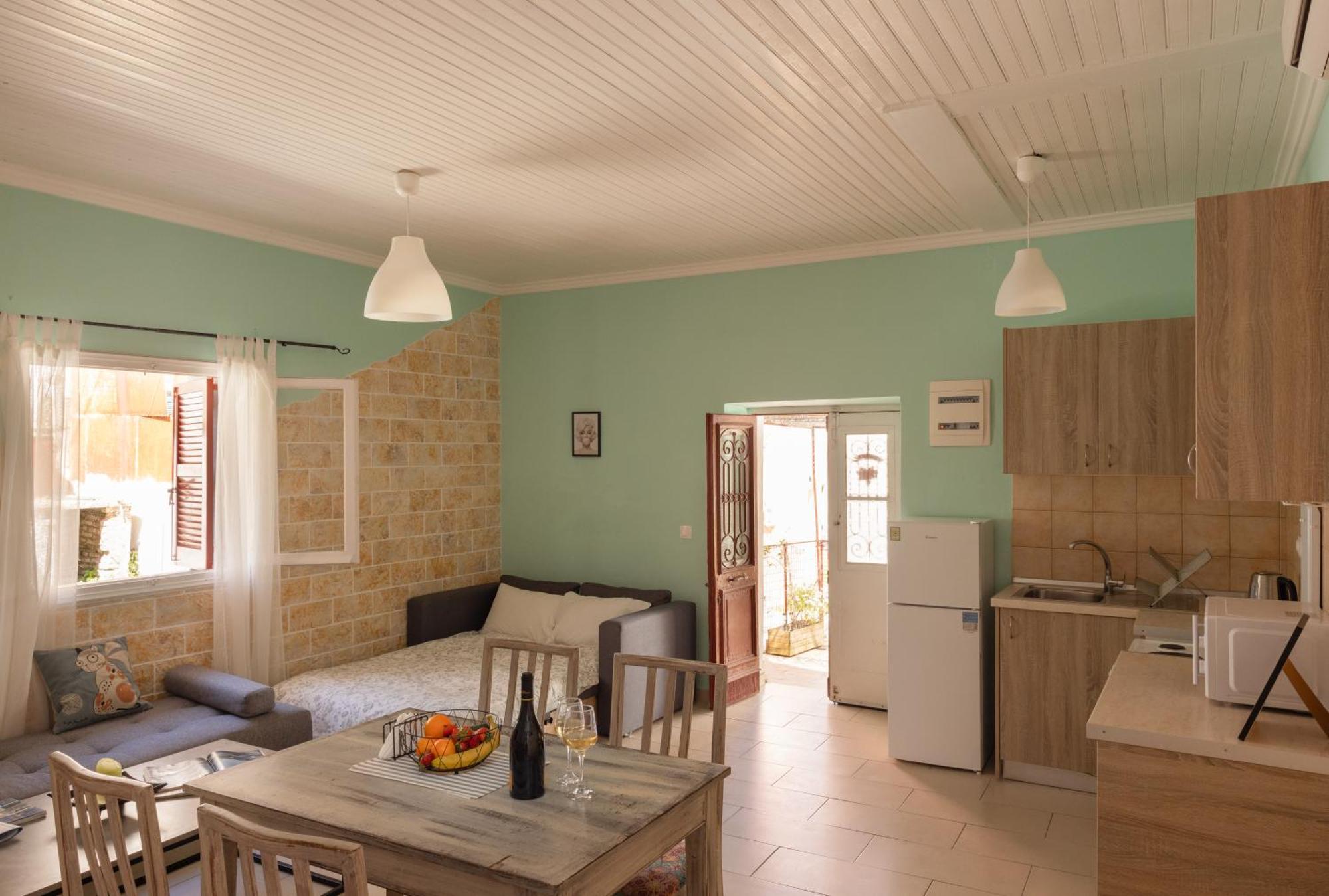 The Village Cottage - Benitses เวนิทเซส ภายนอก รูปภาพ