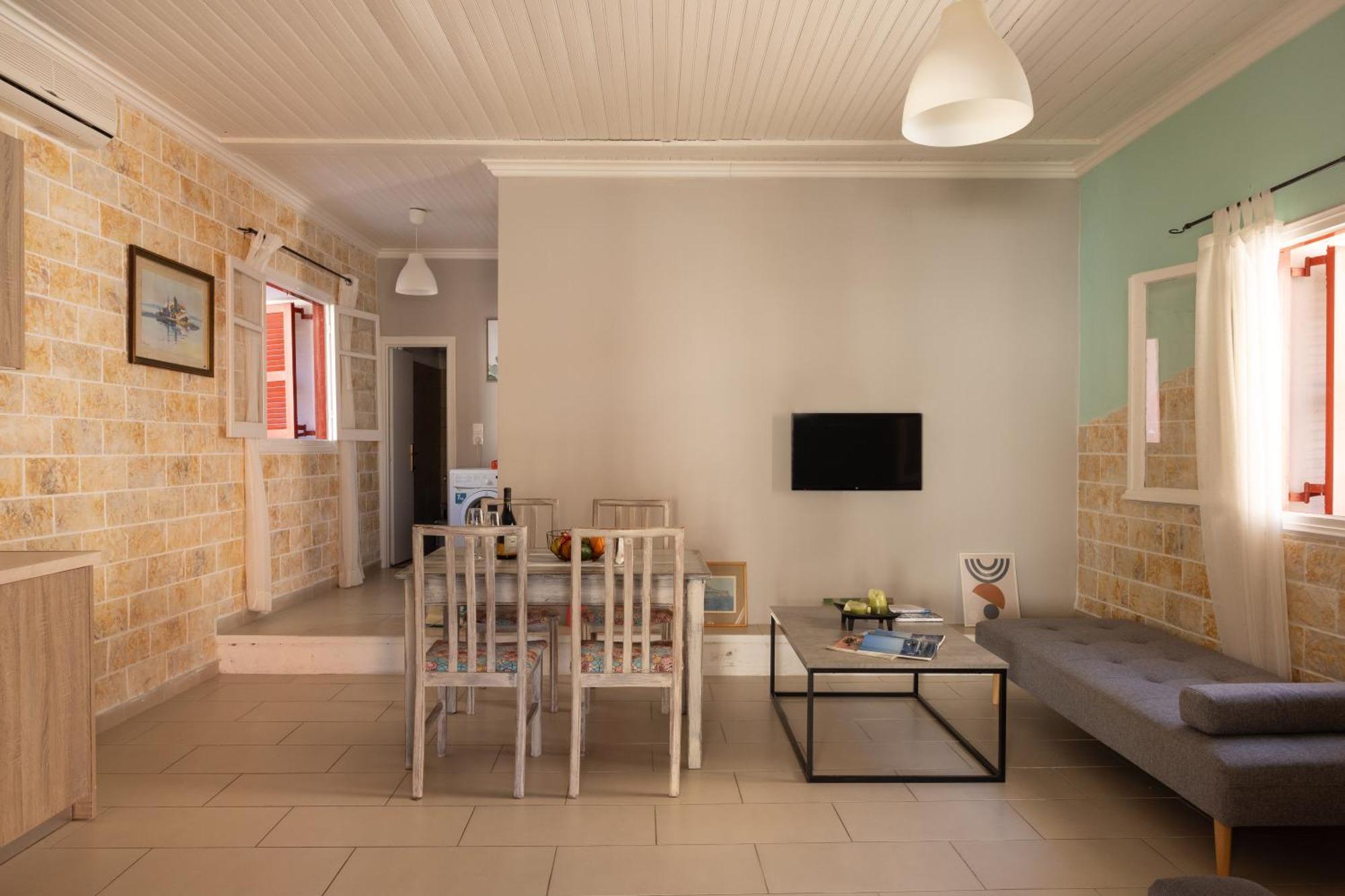 The Village Cottage - Benitses เวนิทเซส ภายนอก รูปภาพ